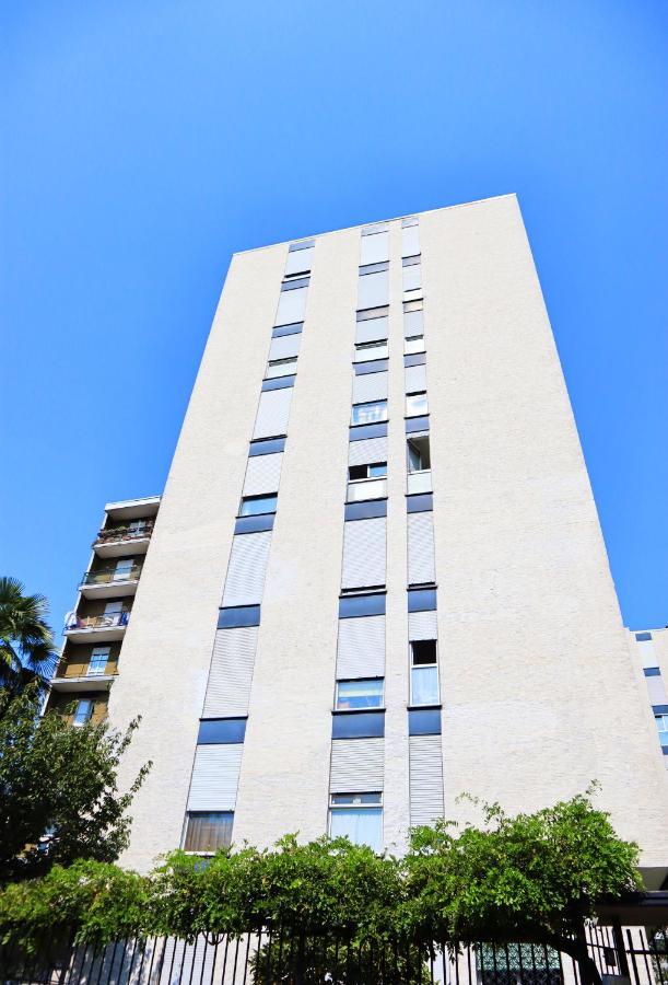 Flat Milano Niguarda 4Pax-Wifi Daire Dış mekan fotoğraf